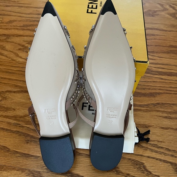 😊SOLD😊 Fendi Colibri Crystal Embellished mule in 37 - Picture 8 of 9